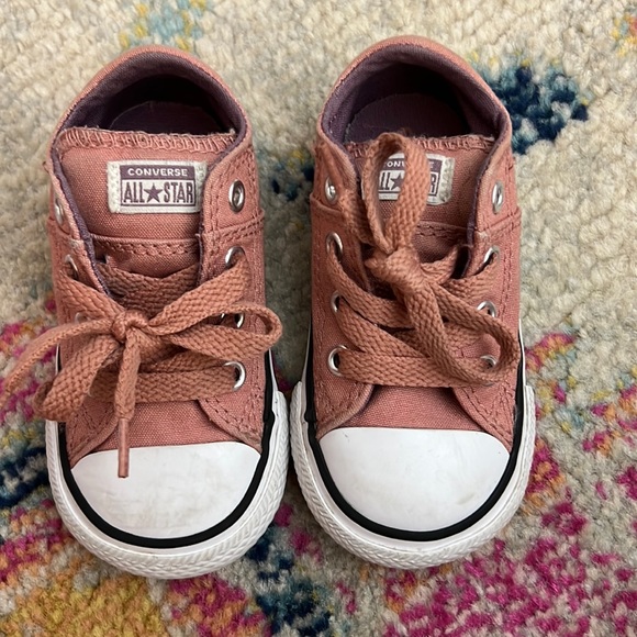 Other - Mauve Converse